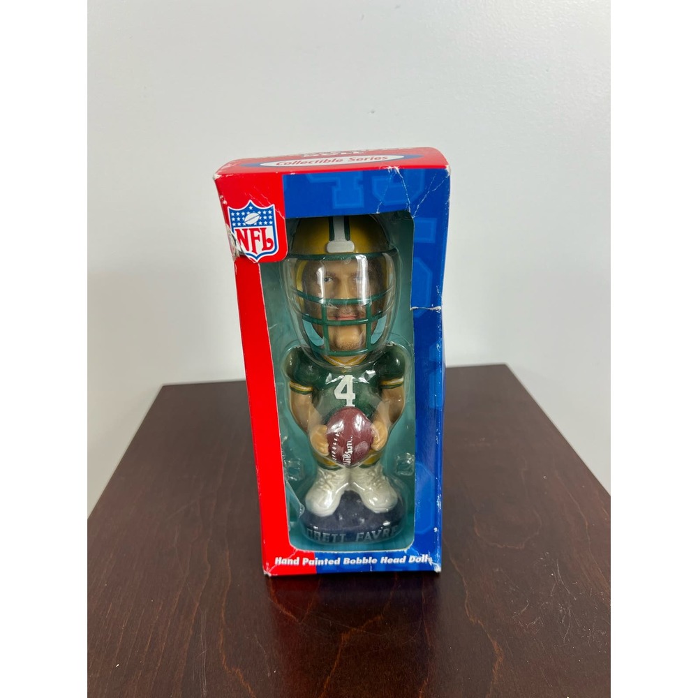 NWT Brett Favre #4 NFL Hand Painted Bobble Head Doll collectible series